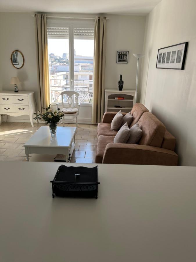 Cannes, Croisette, Palais Miramar Екстериор снимка