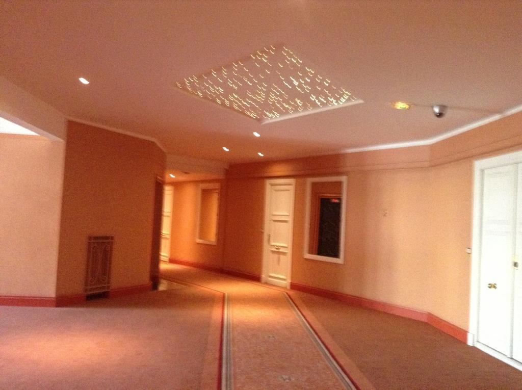 Cannes, Croisette, Palais Miramar Стая снимка
